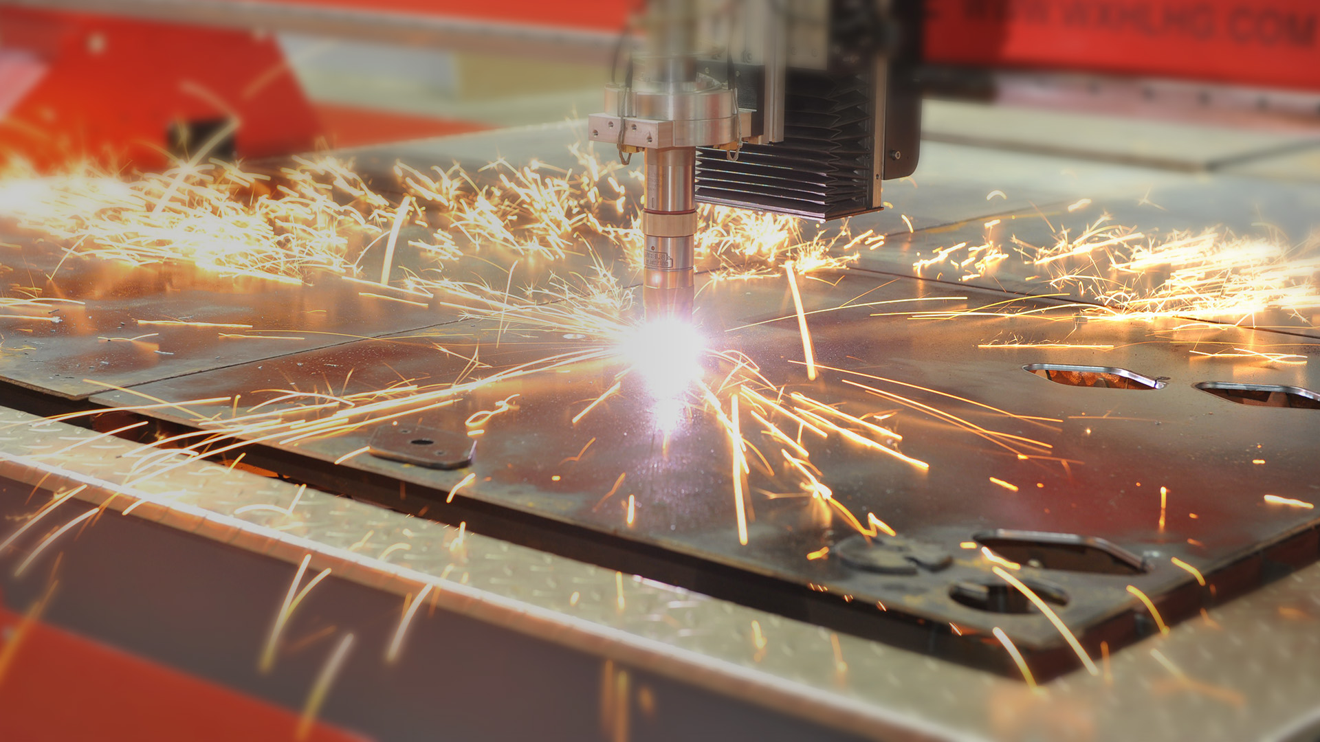 國內非標定制智能焊接車間的先行者